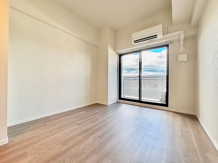 物件内観写真10　(居室)