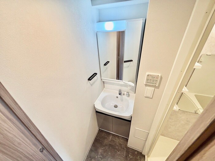 物件内観写真14　(洗面)