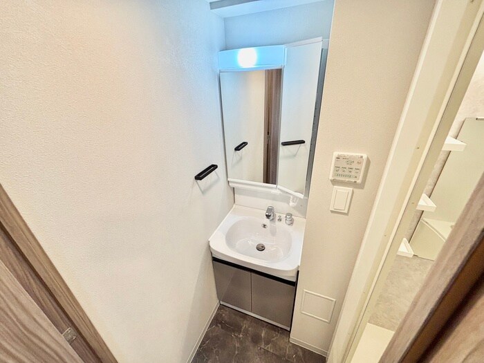 物件内観写真14　(洗面)