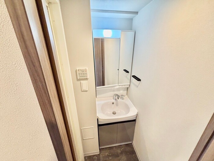 物件内観写真14　(洗面)