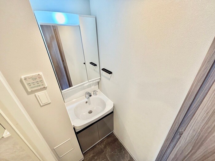 物件内観写真14　(洗面)