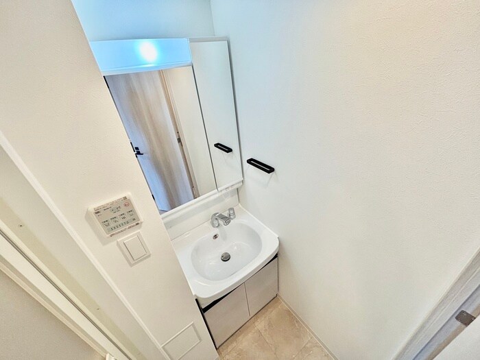 物件内観写真14　(洗面)