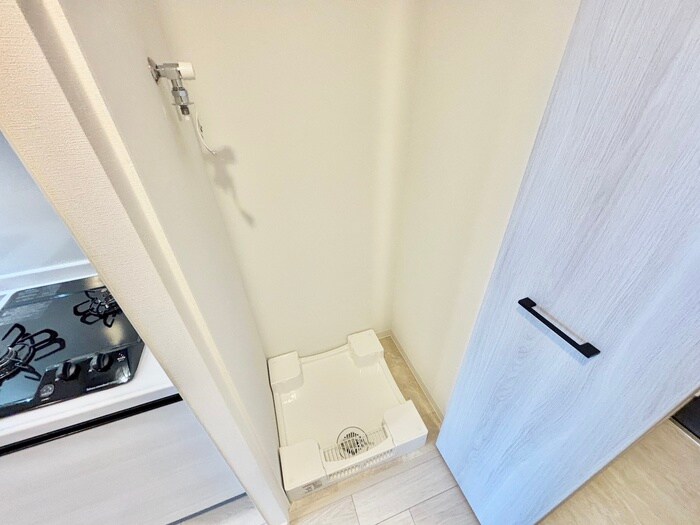 物件内観写真15　(洗濯機置場)