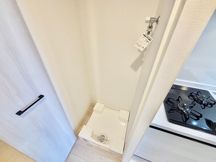 物件内観写真15　(洗濯機置場)