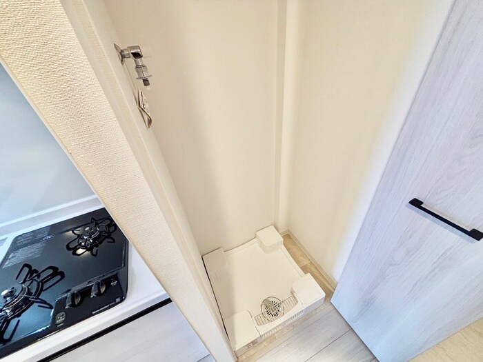 物件内観写真15　(洗濯機置場)