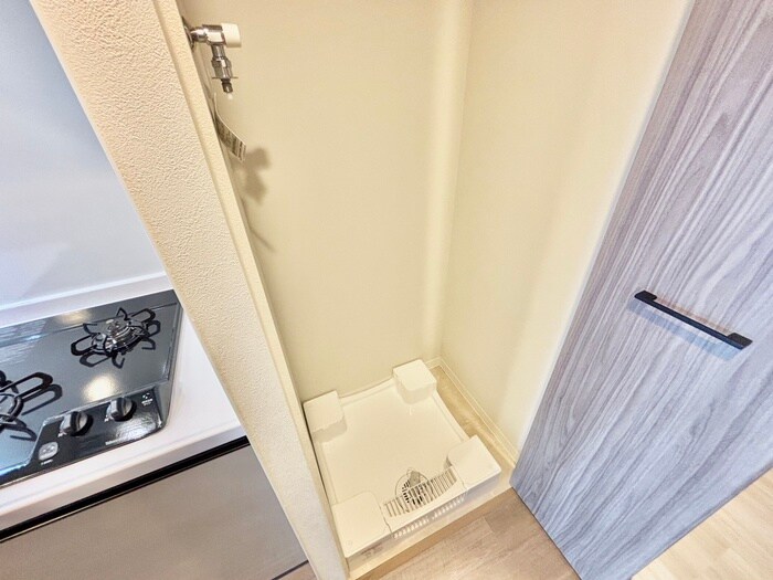 物件内観写真15　(洗濯機置場)