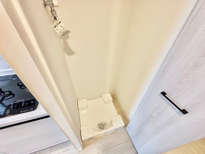 物件内観写真15　(洗濯機置場)