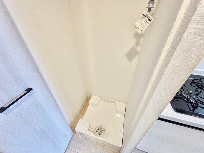 物件内観写真15　(洗濯機置場)