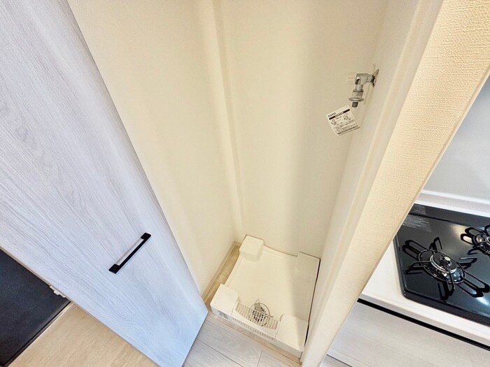 物件内観写真15　(洗濯機置場)