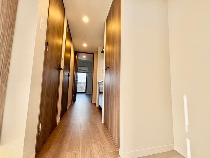 物件内観写真19　(廊下)
