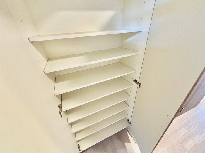 物件内観写真20　(靴箱)