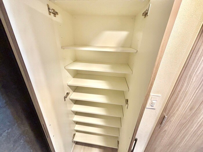 物件内観写真20　(靴箱)