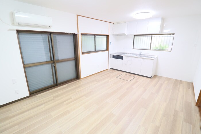 物件内観写真4　(居室)