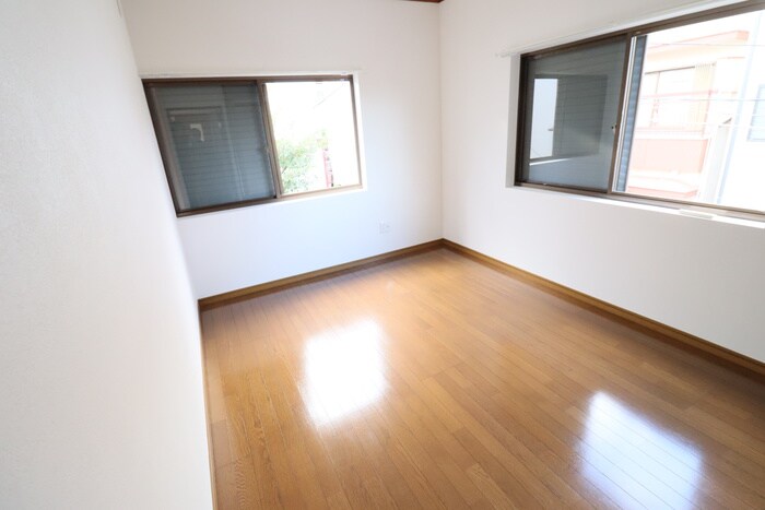 物件内観写真6　(居室)