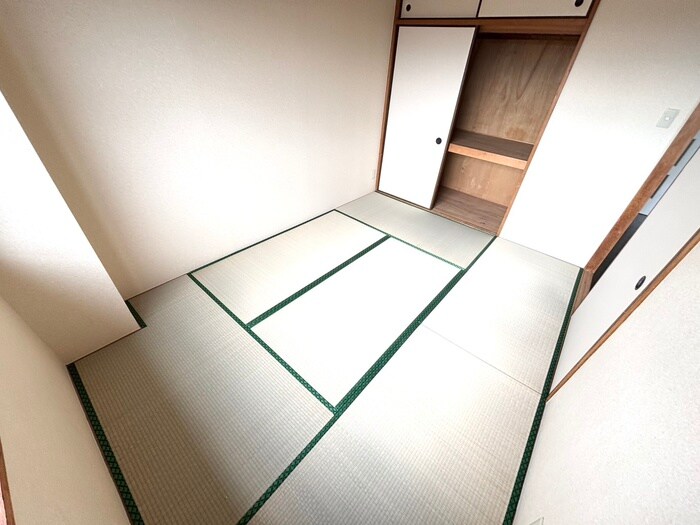 物件内観写真9　(居室)