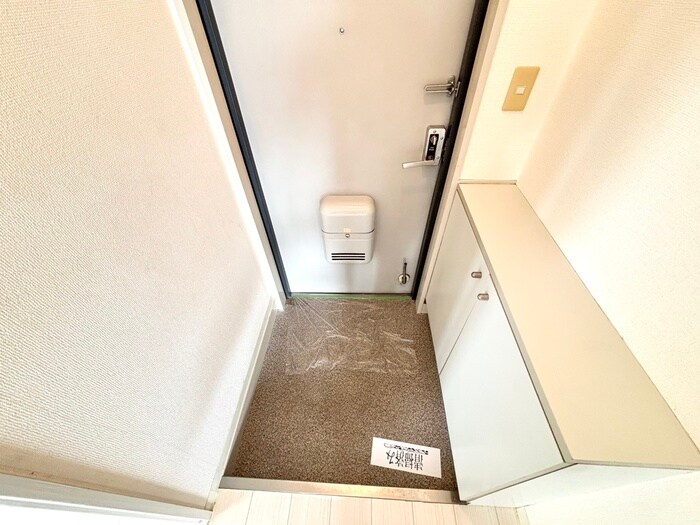 物件内観写真21　(玄関)