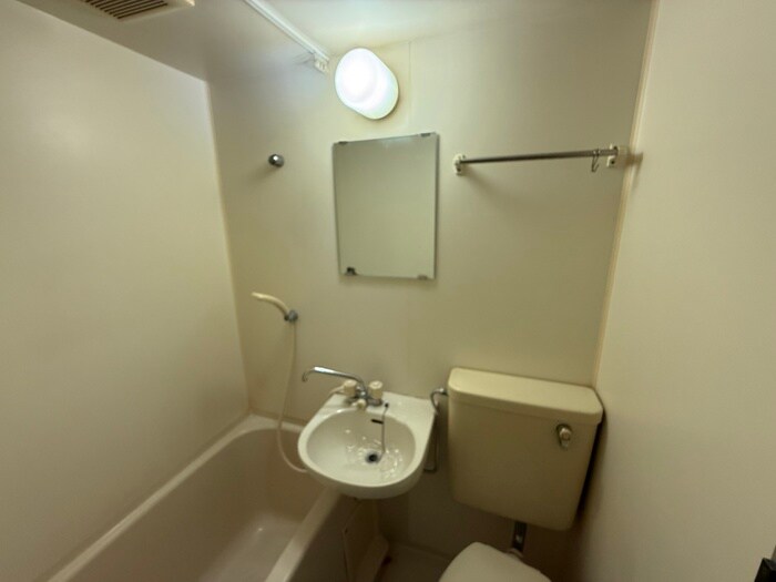物件内観写真11　(洗面)