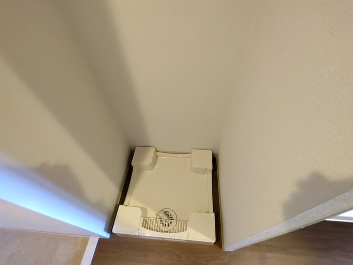 物件内観写真10　(洗濯機置場)