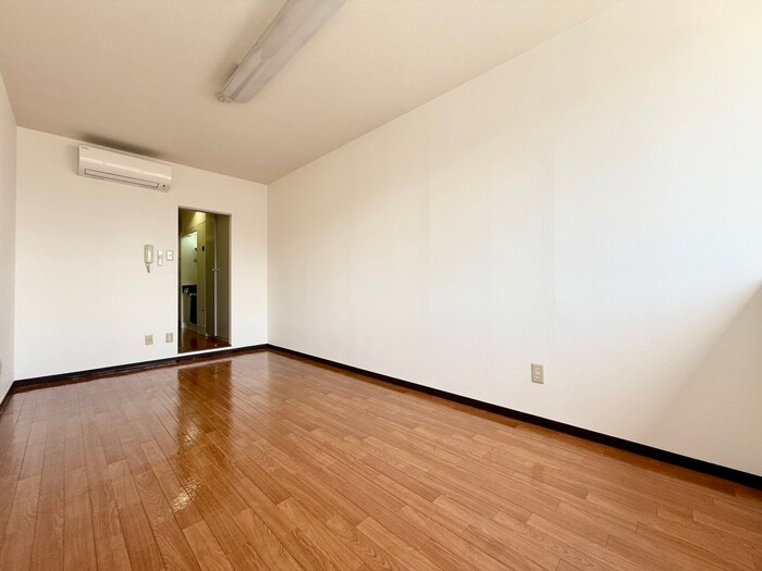 物件内観写真13　(居室)