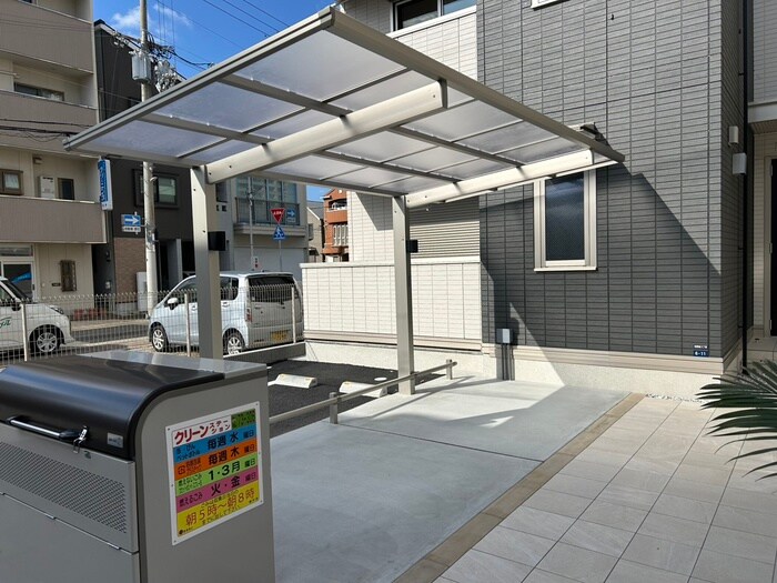 物件外観写真4　(駐輪場)