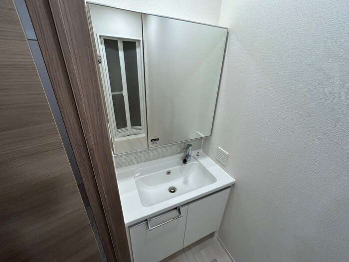 物件内観写真13　(洗面)