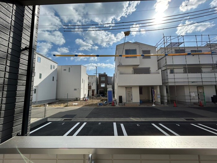 物件内観写真16　(室内からの展望)