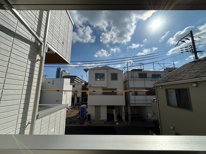 物件内観写真16　(室内からの展望)