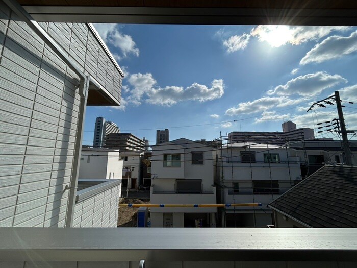 物件内観写真16　(室内からの展望)