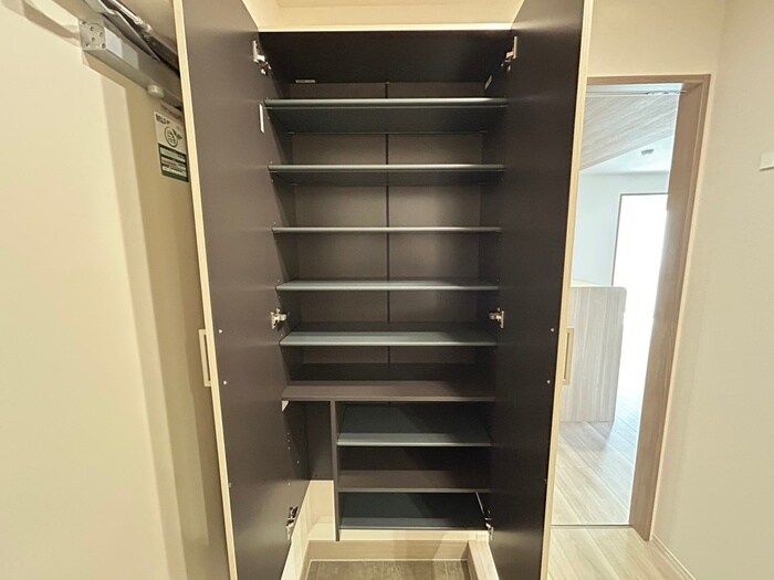 物件内観写真17　(靴箱)