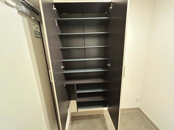 物件内観写真19　(靴箱)