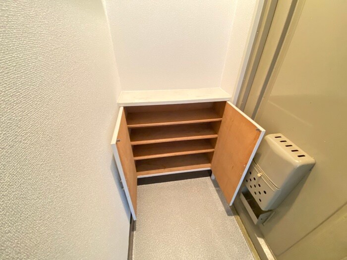 物件内観写真17　(靴箱)