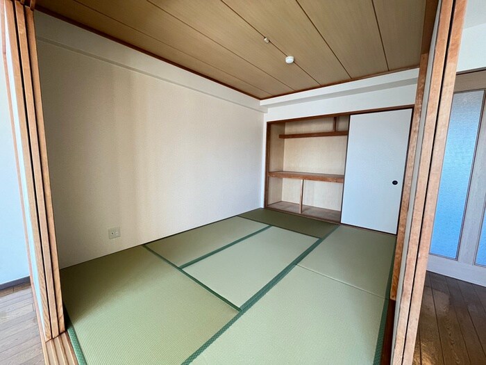 物件内観写真16　(居室)