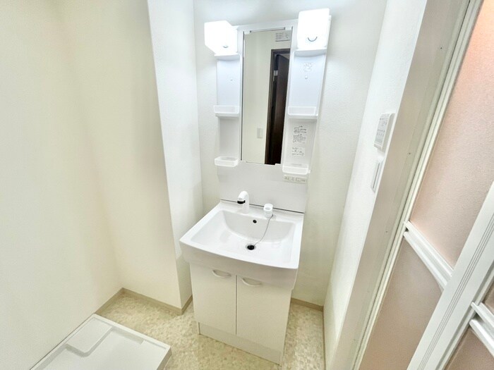 物件内観写真11　(洗面)