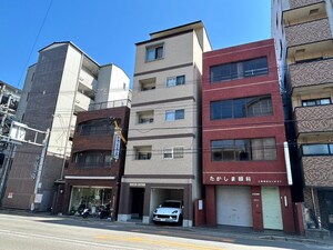 メゾンアーサー外観写真