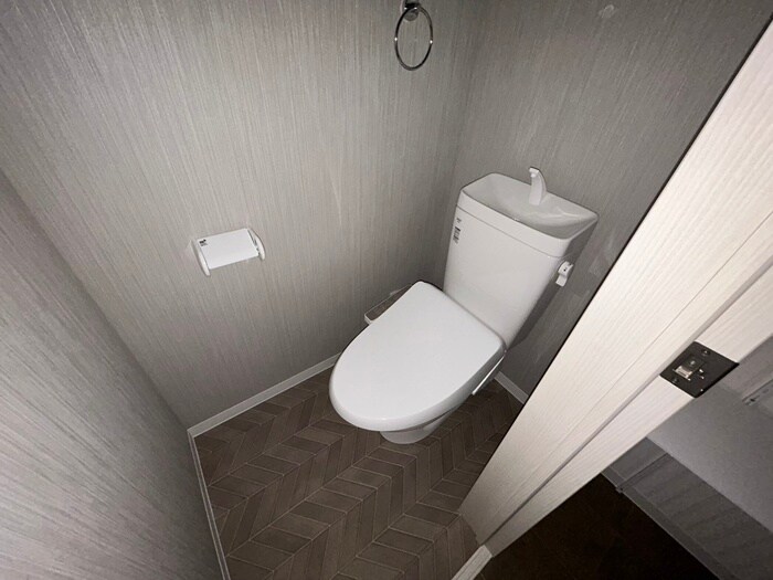 物件内観写真11　(トイレ)