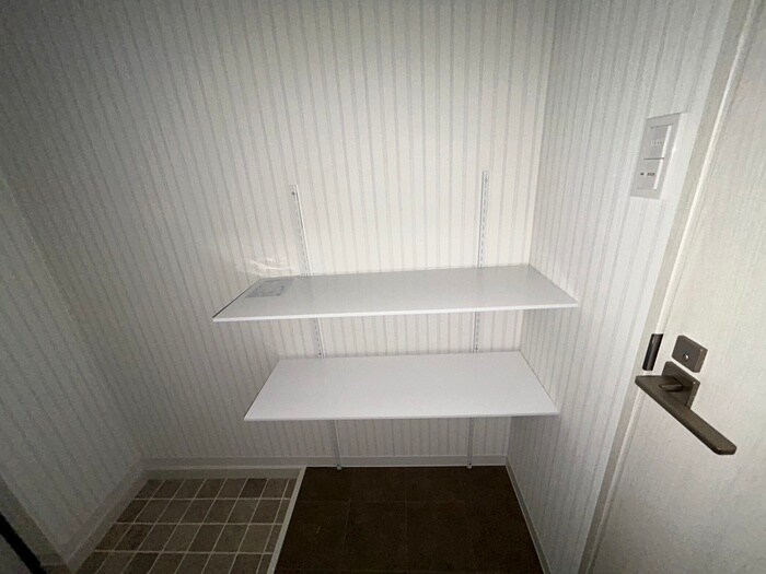 物件内観写真15　(靴箱)