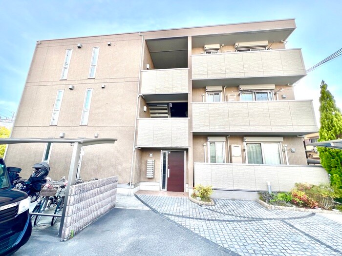 物件外観写真2　(外観写真)