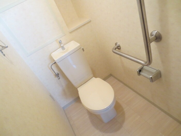 物件内観写真9　(トイレ)