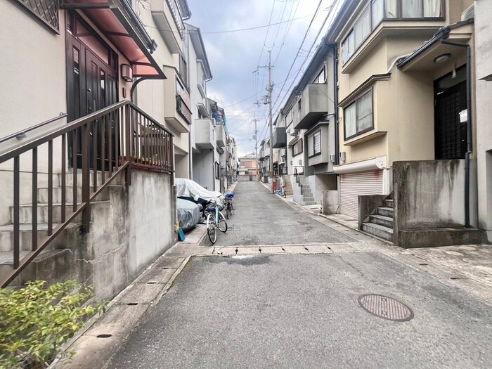 物件外観写真3　(周辺環境)