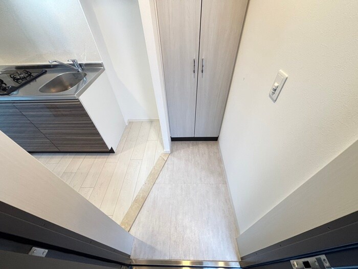 物件内観写真14　(玄関)