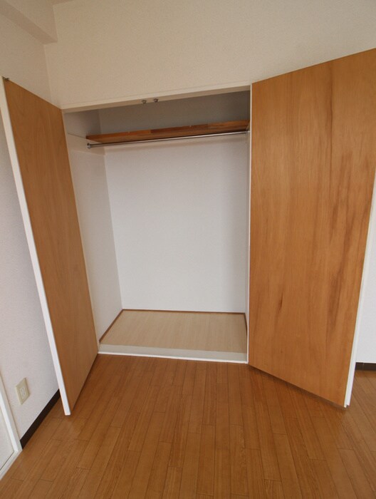 物件内観写真11　(収納)