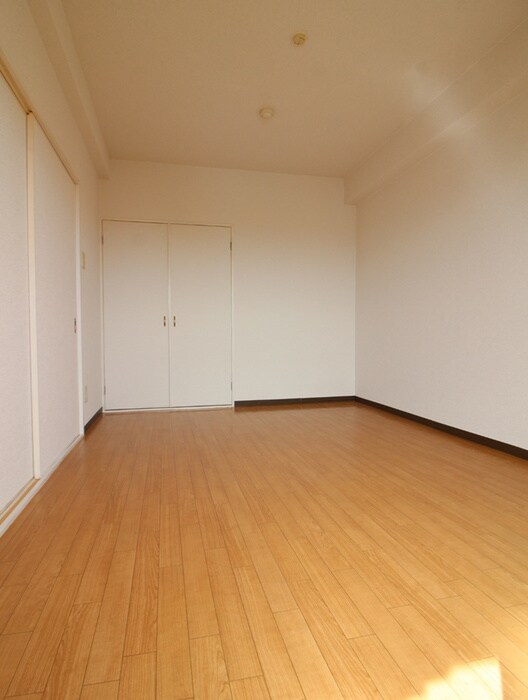 物件内観写真18　(居室)