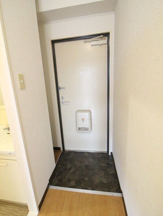 物件内観写真21　(玄関)