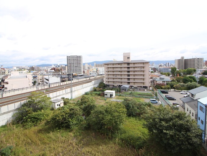 物件内観写真22　(室内からの展望)