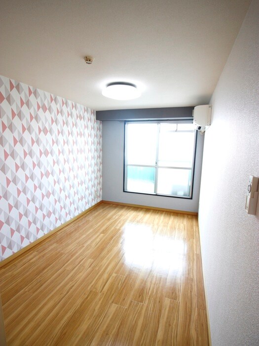 物件内観写真10　(居室)