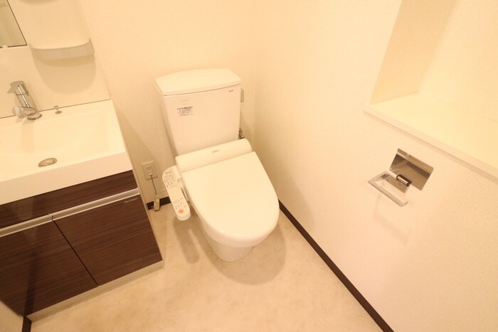 物件内観写真11　(トイレ)