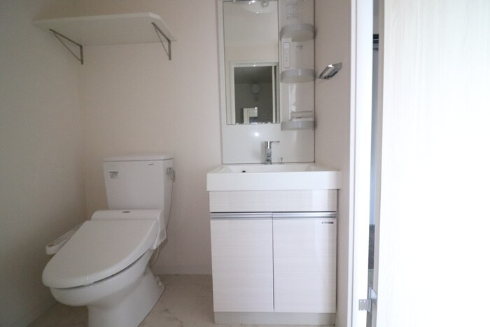 物件内観写真13　(洗面)