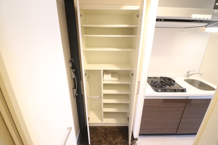 物件内観写真15　(靴箱)