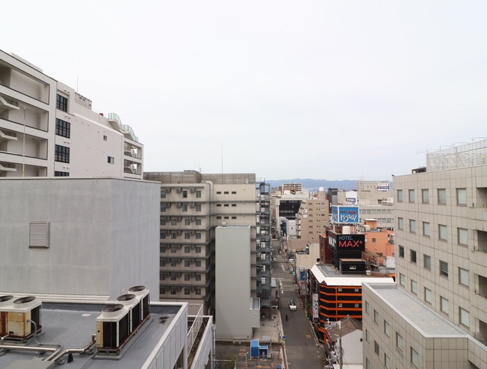 物件内観写真16　(室内からの展望)