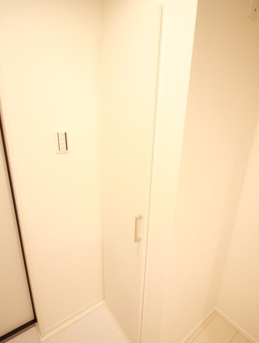 物件内観写真8　(靴箱)
